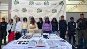 Siete mujeres eran las operadoras de un call center de extorsiones en Bogotá, según la Policía.