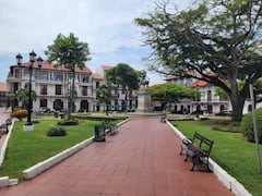 Plaza en el corazón del casco antiguo de Ciudad de Panamá.