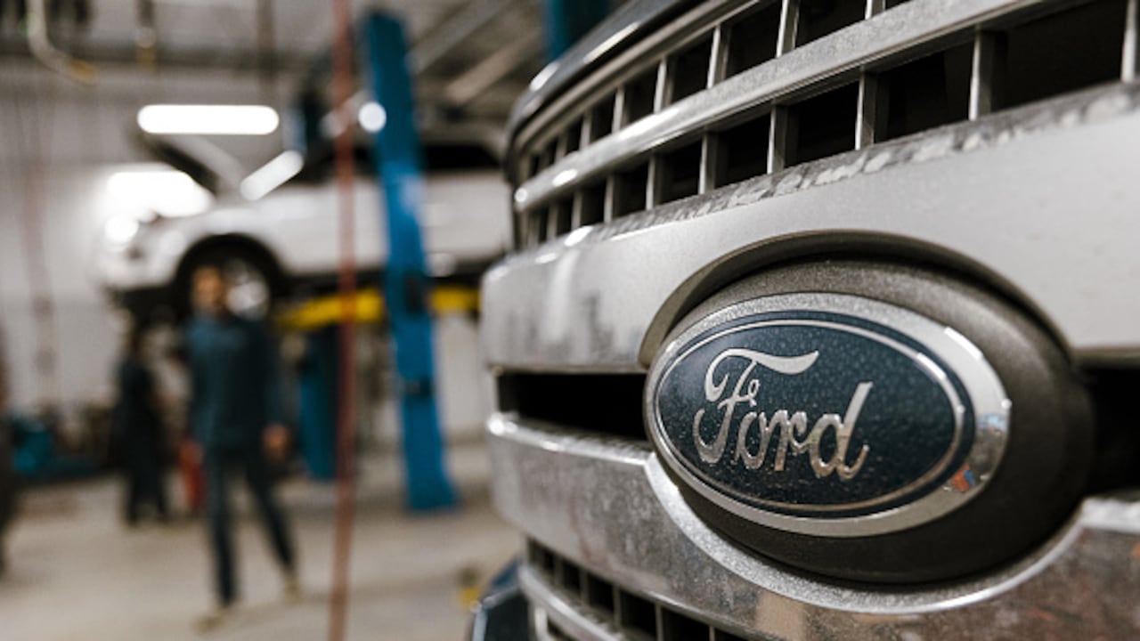 Ford busca patentar novedoso sistema de radares para ayudar a detectar excesos de velocidad.