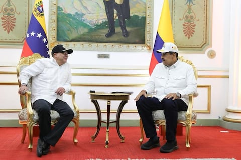 En el palacio de Miraflores en Caracas se dio la reunión de los presidentes Gustavo Petro de Colombia y Nicolás Maduro de Venenzuela.